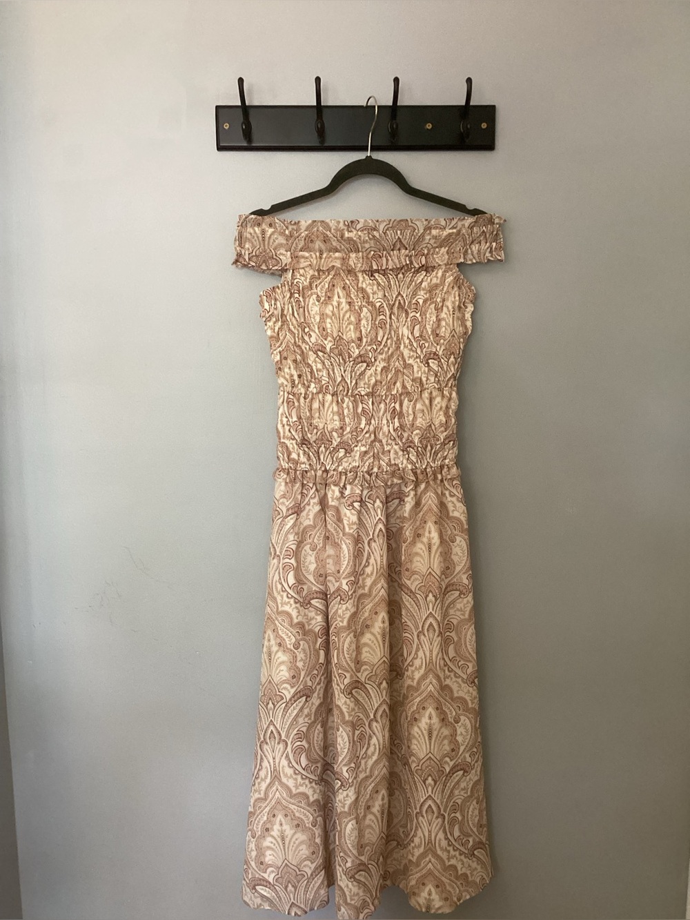 LOFT Off-Shoulder Beige Paisley Summer Dress